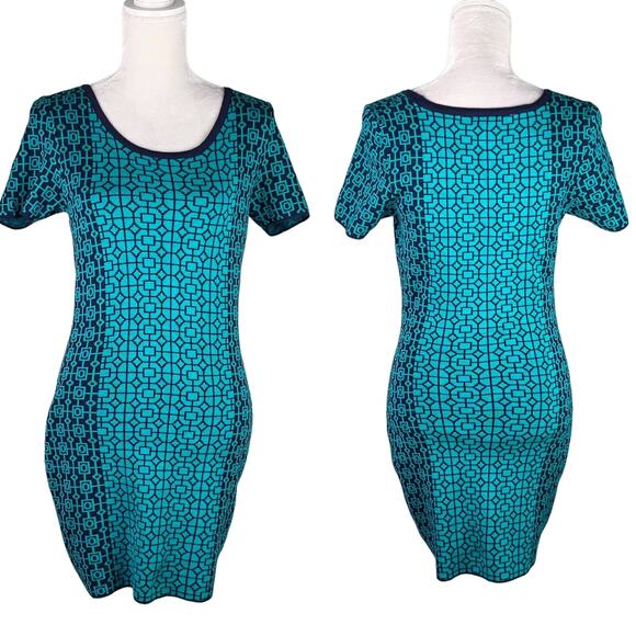 Romeo + Juliet Couture Sweater Dress M Teal Navy Geometric Print - Picture 1 of 12